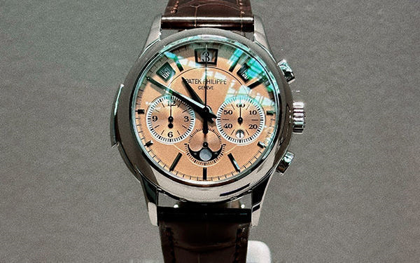 百达翡丽手表表蒙有划痕处理办法大全（图）